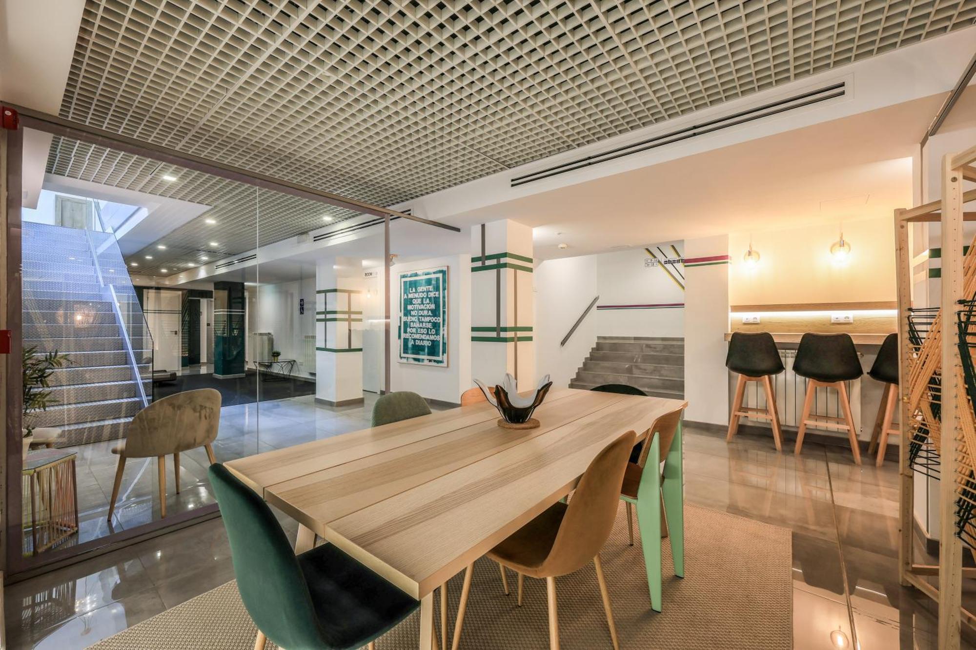 Amazinn Places Blasco De Garay 105 Madrid Exterior photo