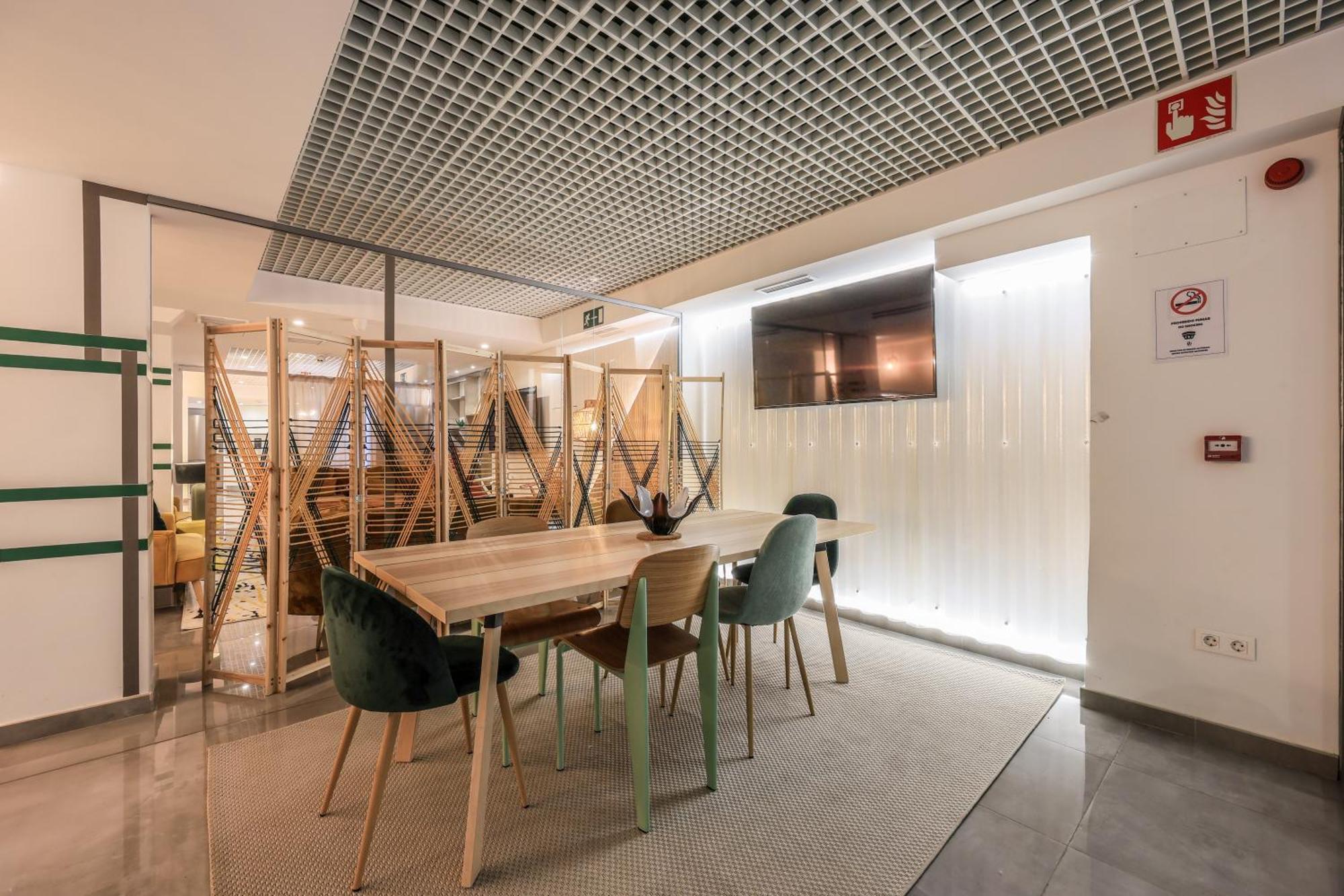 Amazinn Places Blasco De Garay 105 Madrid Exterior photo
