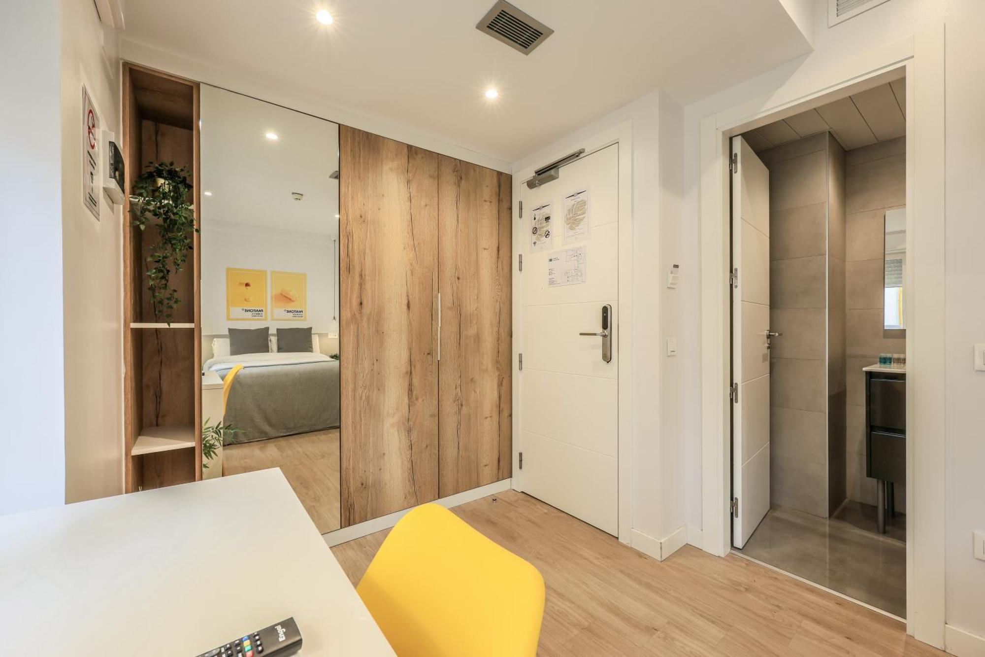 Amazinn Places Blasco De Garay 105 Madrid Exterior photo