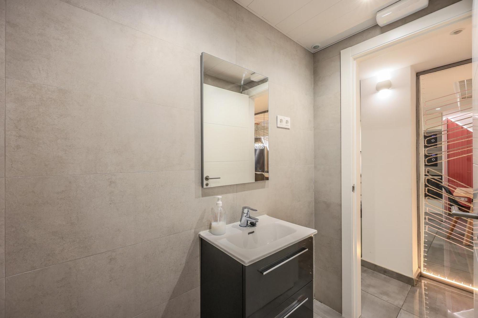 Amazinn Places Blasco De Garay 105 Madrid Exterior photo