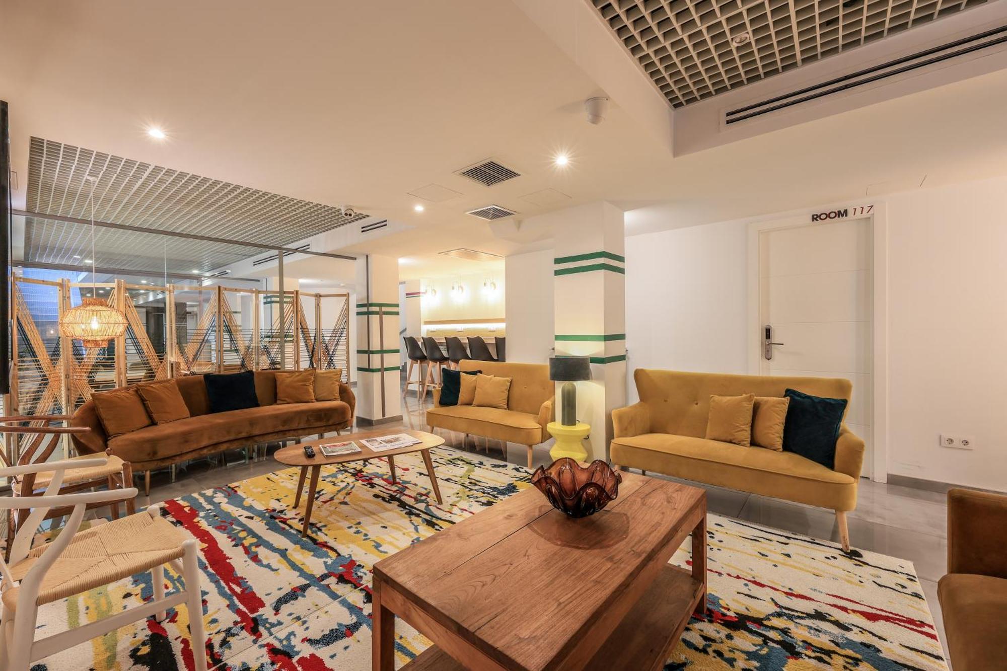 Amazinn Places Blasco De Garay 105 Madrid Exterior photo