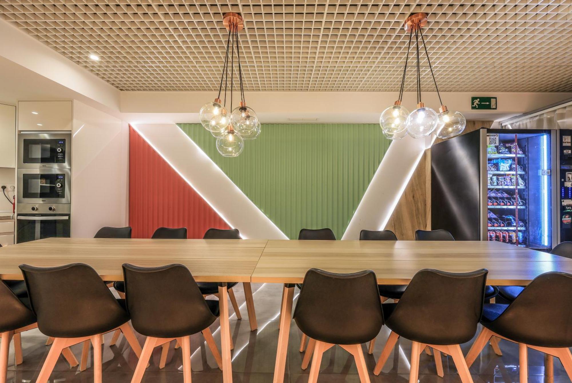 Amazinn Places Blasco De Garay 105 Madrid Exterior photo