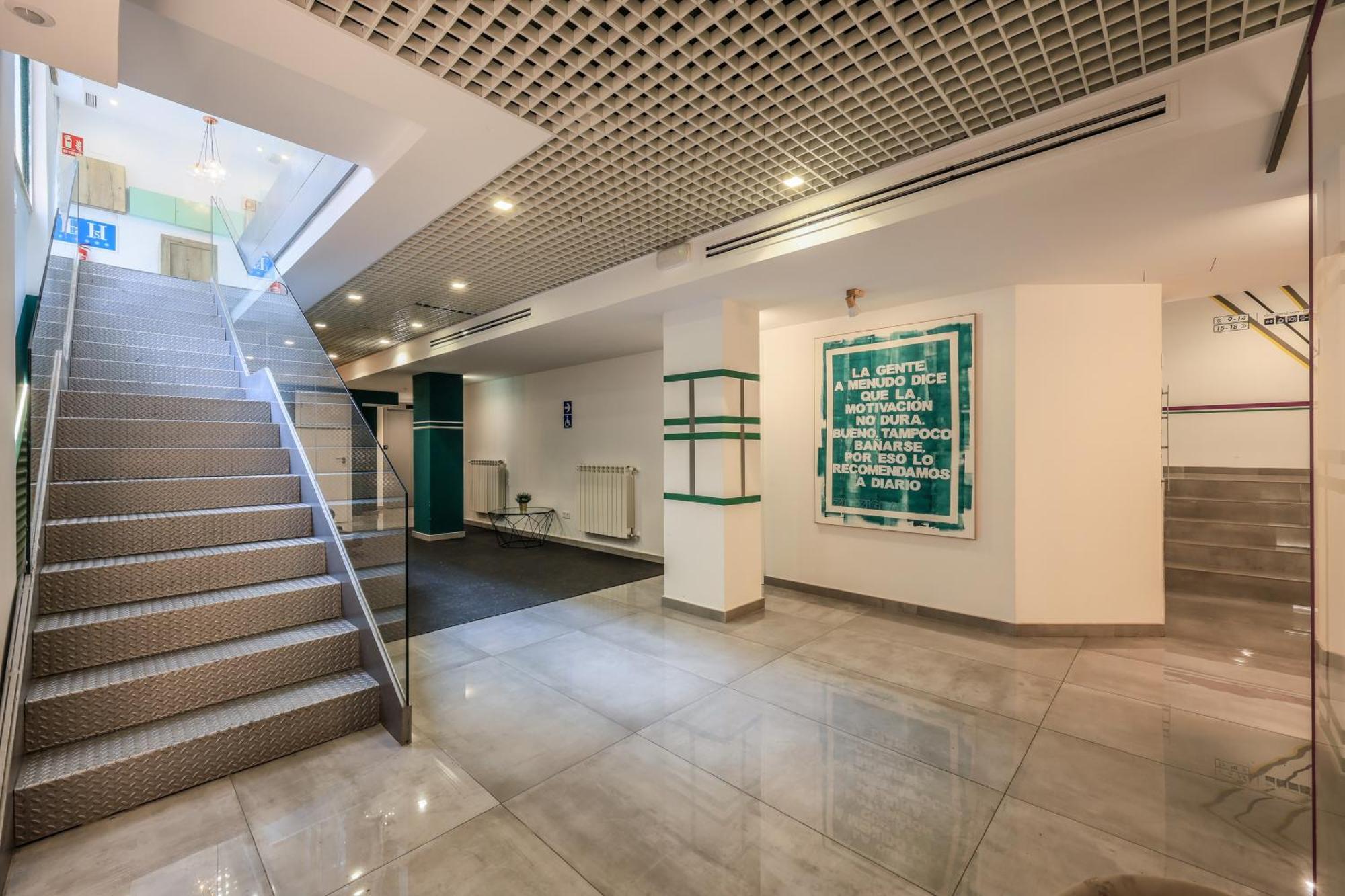 Amazinn Places Blasco De Garay 105 Madrid Exterior photo